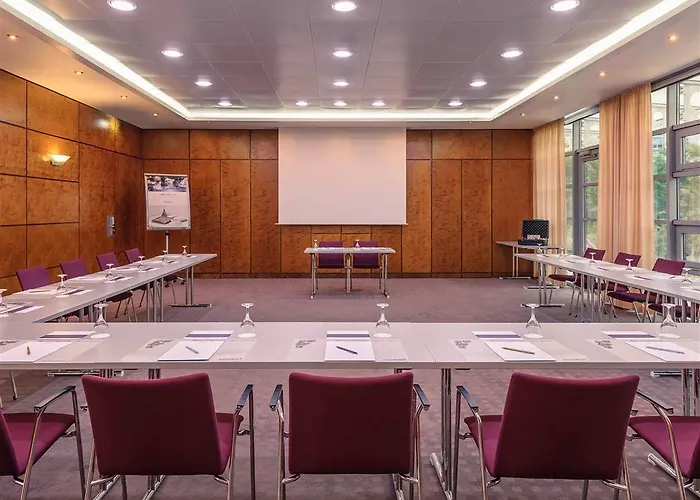 Mercure Residenz Frankfurt Messe 4*