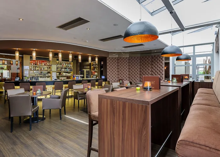 Mercure Residenz Frankfurt Messe Отель Франкфурт-на-Майне