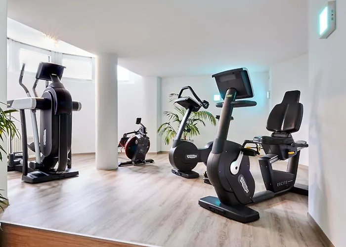 Mercure Residenz Frankfurt Messe Отель 4*