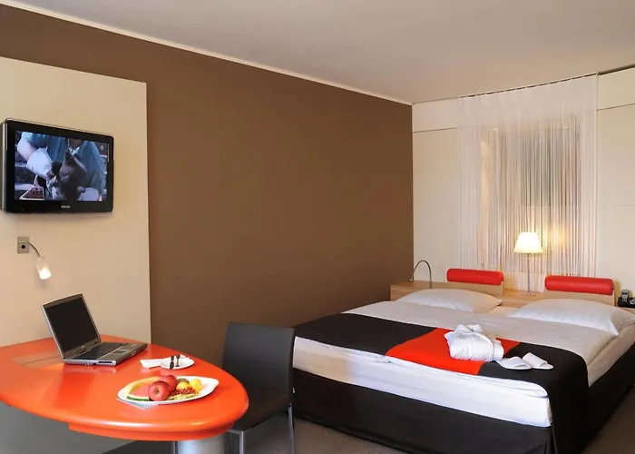 Mercure Residenz Frankfurt Messe Отель 4*